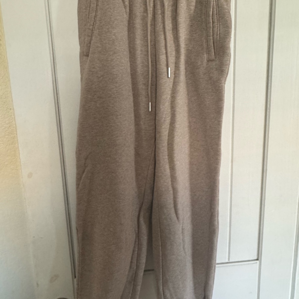 Abercrombie & Fitch Beige Lounge Pants